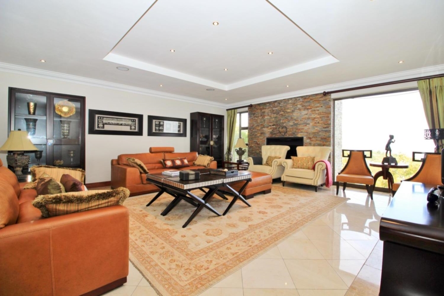 6 Bedroom Property for Sale in Simola Western Cape